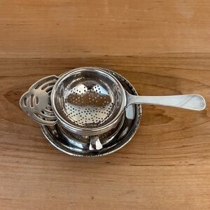 Vintage Silver-plated Loose-Leaf Tea Strainer with Drip Bowl